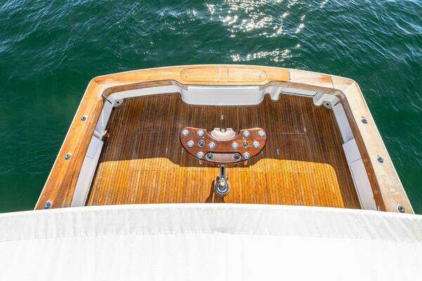 2004 Viking Boats 74