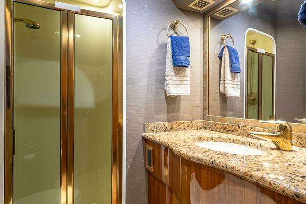 2004 Viking Boats 74