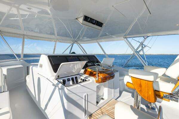 2004 Viking Boats 74