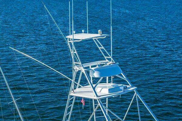 2004 Viking Boats 74