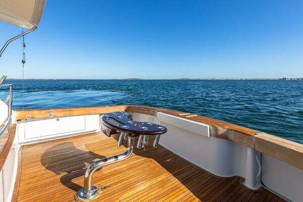 2004 Viking Boats 74