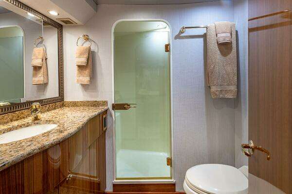 2004 Viking Boats 74