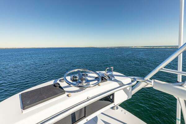 2004 Viking Boats 74