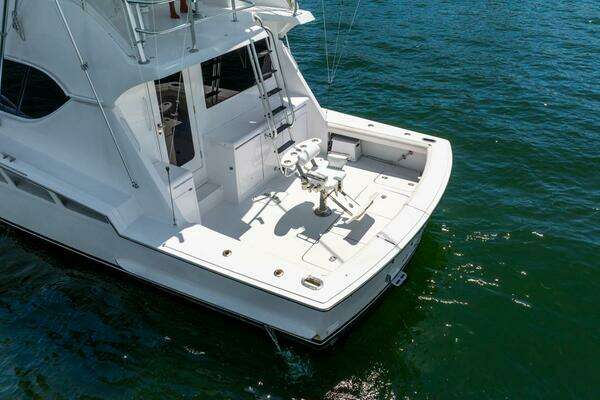 2005 Hatteras 50