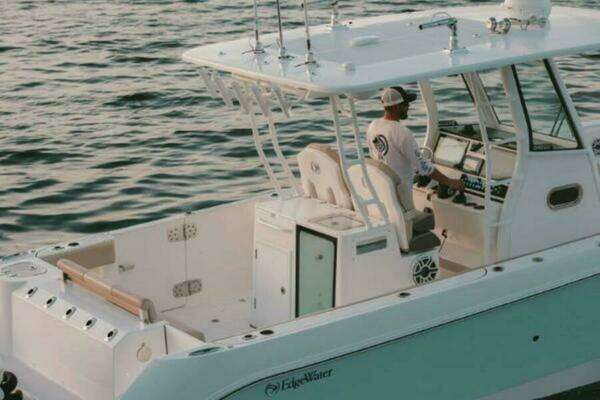 Photo of the 2025 Edgewater 340CC