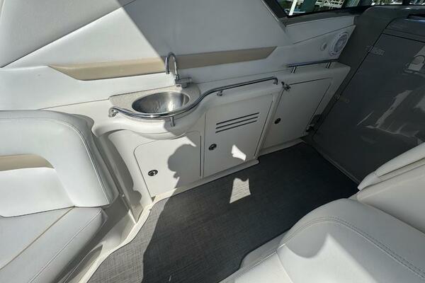 38ft Sea Ray Yacht For Sale 38ft Sea Ray Yacht For Sale