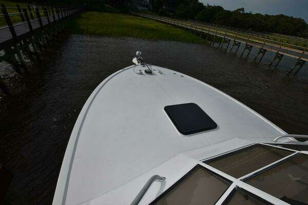 Photo of the 2001 Carolina Classic 28 Express Fisherman