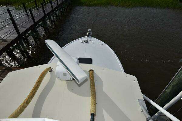 Photo of the 2001 Carolina Classic 28 Express Fisherman