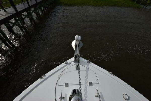 Photo of the 2001 Carolina Classic 28 Express Fisherman