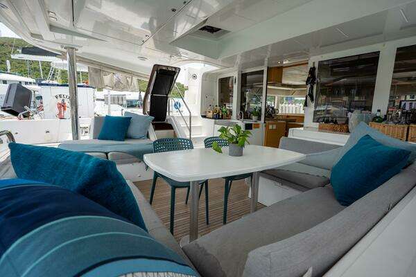 Lagoon  Yacht For Sale