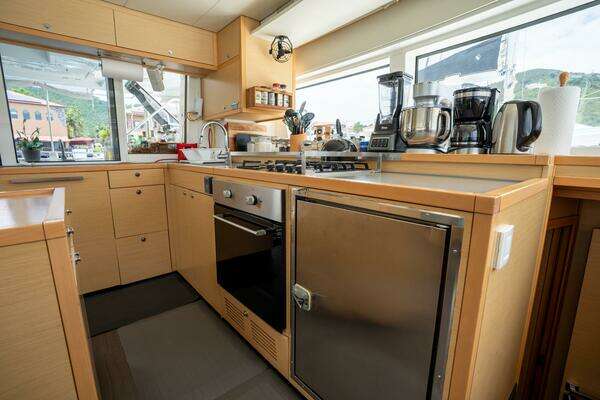 Lagoon  Yacht For Sale