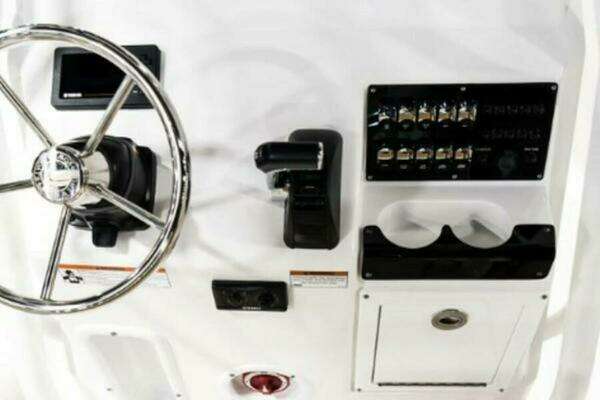 Photo of the 2025 Edgewater 208CC