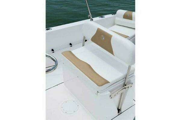 Photo of the 2025 Edgewater 170CC