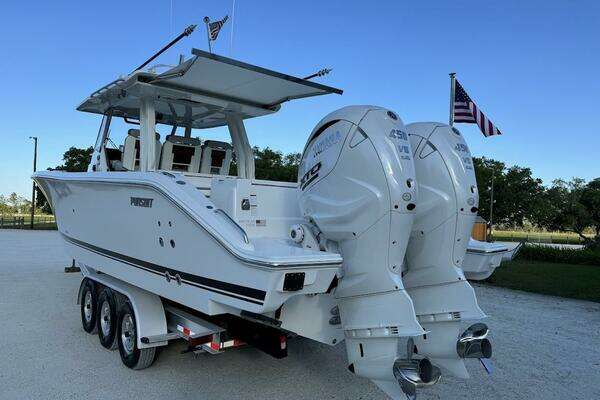 2024 Pursuit 35