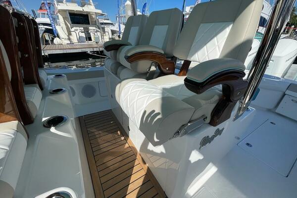 Available to Order 43ft Mag Bay Yacht For Sale