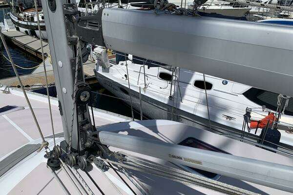 Catalina Morgan 440 Deck Salon Yacht For Sale
