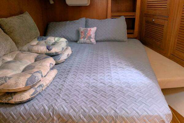 Catalina Morgan 440 Deck Salon Yacht For Sale