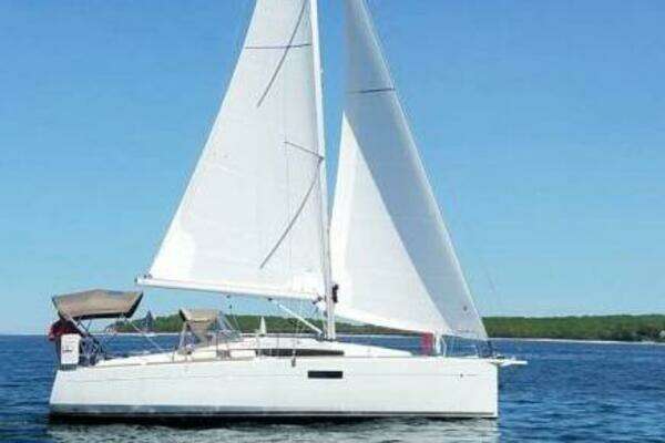 Photo of the 2019 Jeanneau Sun Odyssey 349 "Messin' About"