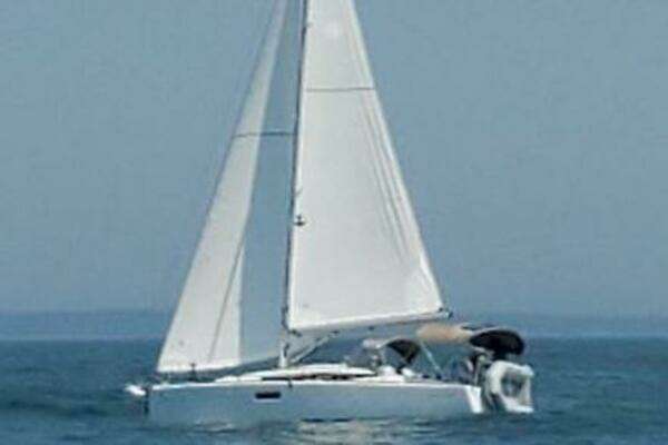 Photo of the 2019 Jeanneau Sun Odyssey 349 "Messin' About"