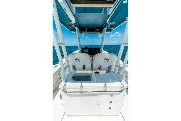 Photo of the 2025 Edgewater 325CC