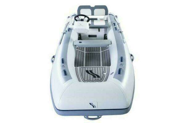 Photo of the 2024 Highfield Classic 360 FCT