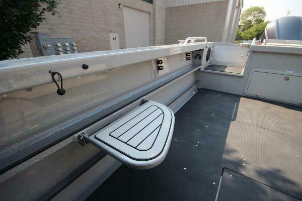 Spring Special Pricing 24ft Weldcraft Yacht For Sale