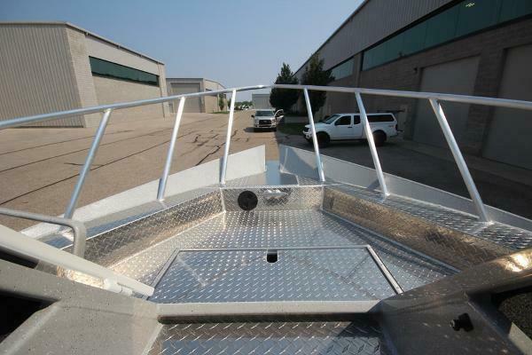 Spring Special Pricing 24ft Weldcraft Yacht For Sale