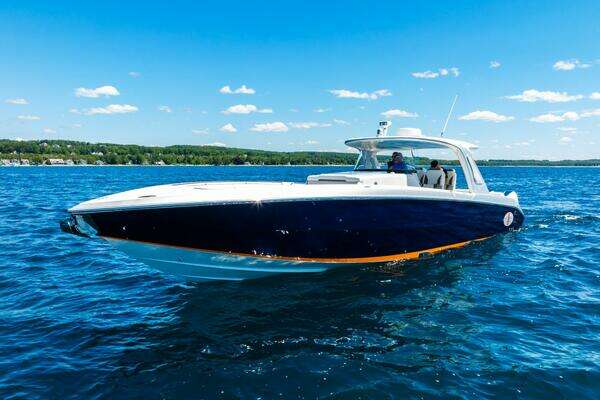 Photo of the 2019 Cigarette 41 GTR Reserve