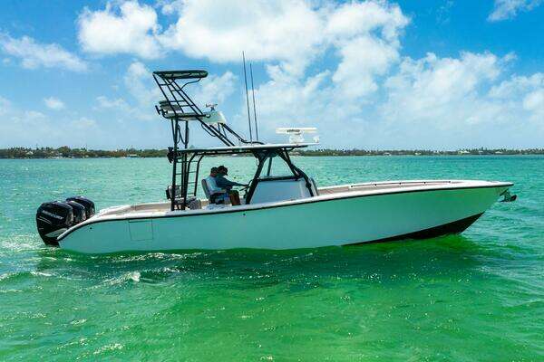 2015 Yellowfin 39