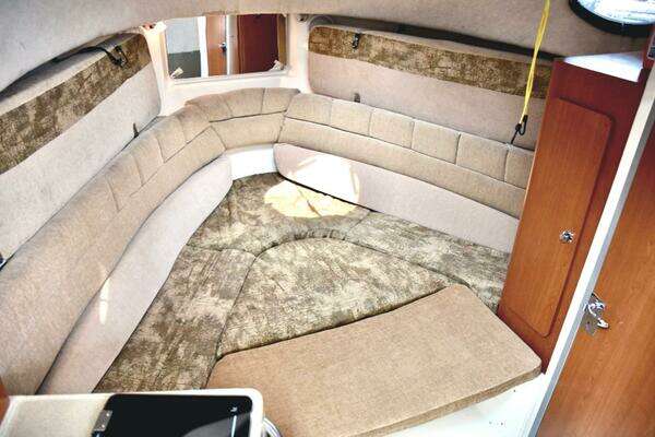 Number Line 29ft Seaswirl Yacht For Sale