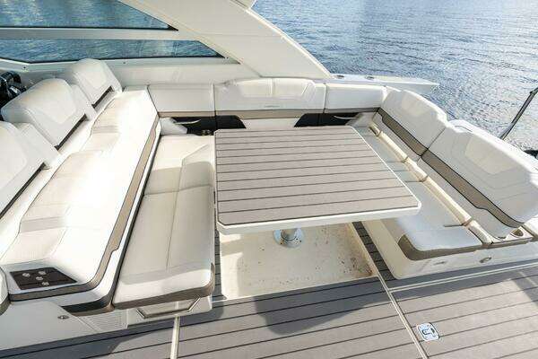 Formula 430 Super Sport Crossover Yacht For Sale