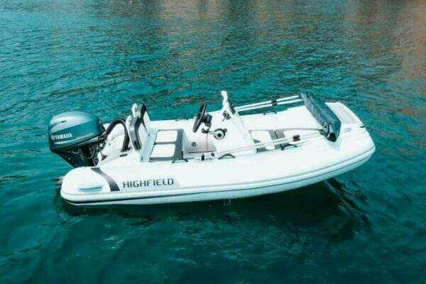 Photo of the 2025 Highfield Sport 330