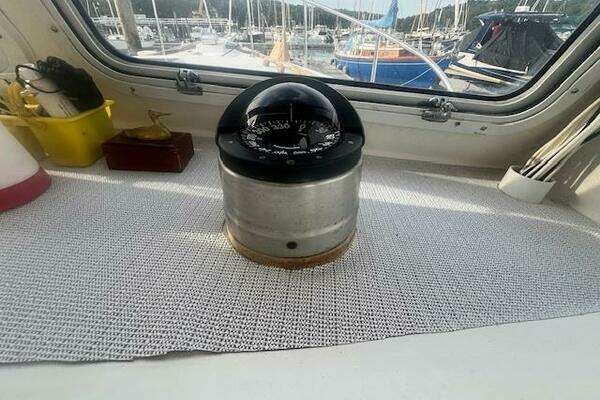 LAST DANCE 42ft Hinckley Yacht For Sale