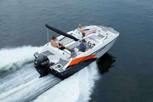 Photo of the 2022 Starcraft SVX 171 OB