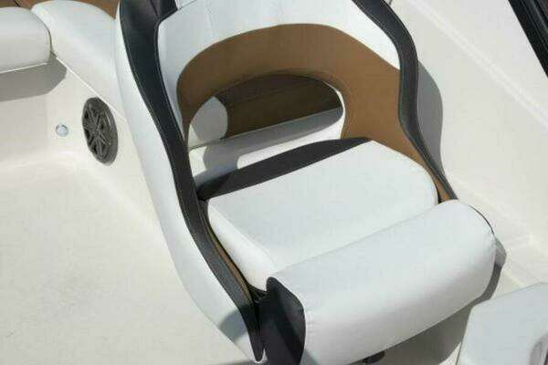 Photo of the 2025 Starcraft SVX 210 OB DC