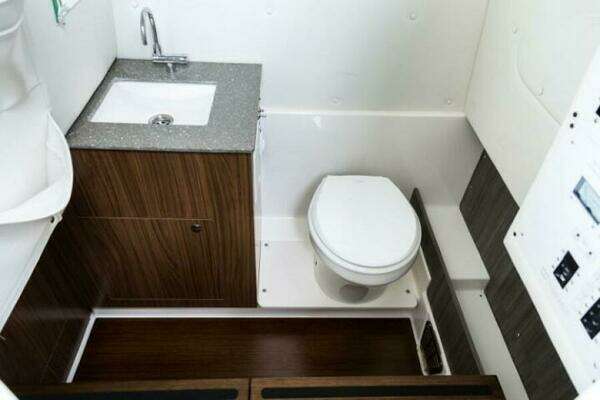 Photo of the 2025 Wellcraft 302 Fisherman