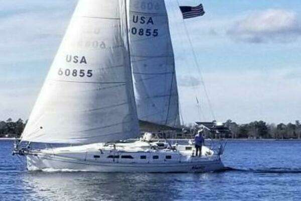 Photo of the 1998 Saga 43 "ALACRITY"