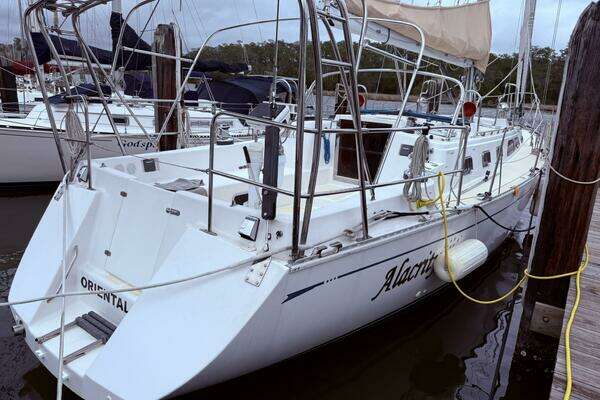 Photo of the 1998 Saga 43 "ALACRITY"
