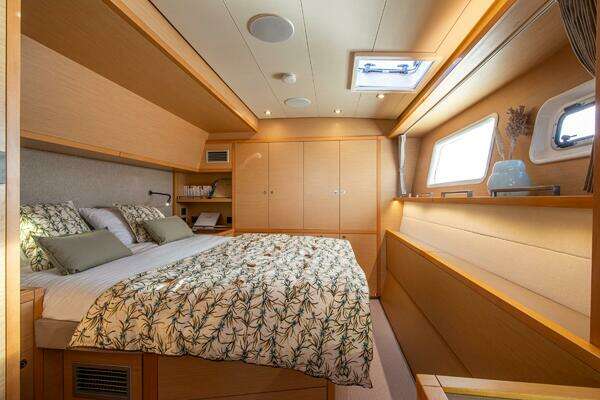 Lagoon  Yacht For Sale