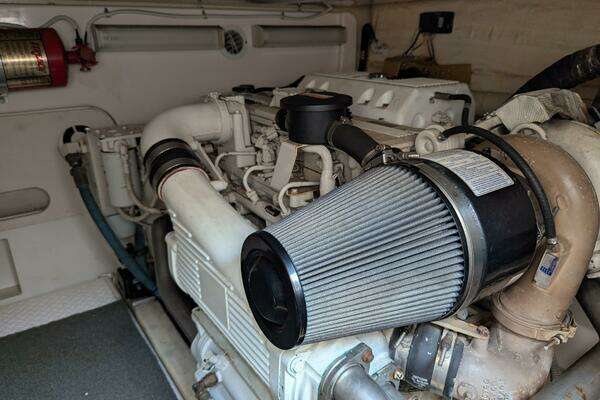 Tiara Yachts 3900 Convertible Yacht For Sale