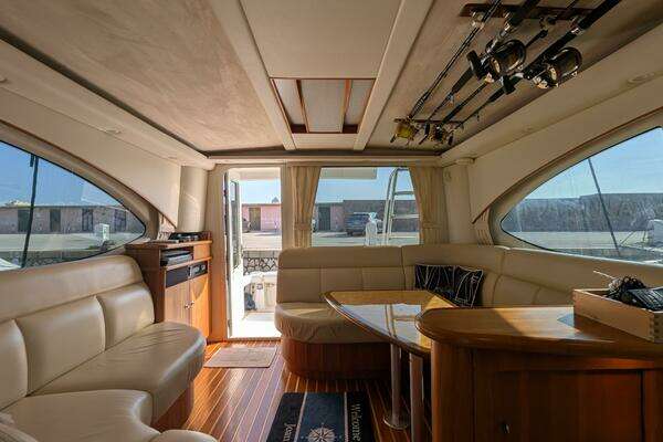 Tiara Yachts 3900 Convertible Yacht For Sale