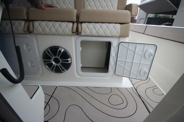 Fall Special Pricing 33ft Zodiac Yacht For Sale