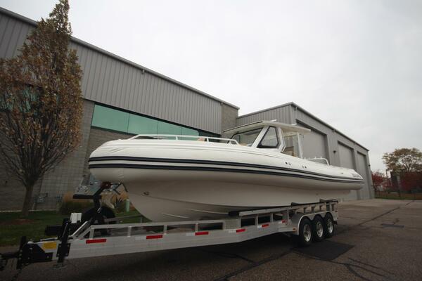 Fall Special Pricing 33ft Zodiac Yacht For Sale