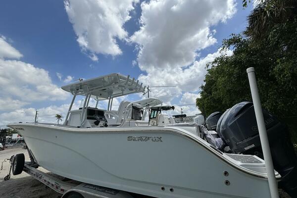 28ft Sea Fox Yacht For Sale