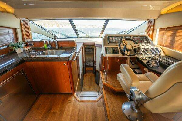 Sea Ray 510 Fly Yacht For Sale