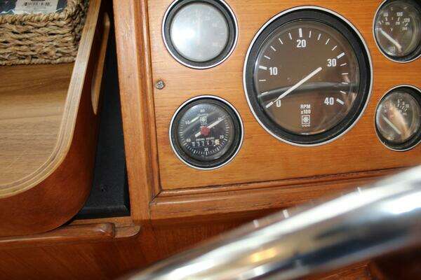 Grand Banks 42 Classic Yacht For Sale