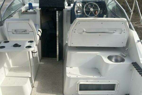 Photo of the 1989 Carver 2557 Montego "Carver"