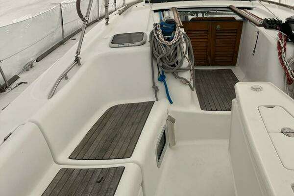 Beneteau 49 Yacht For Sale