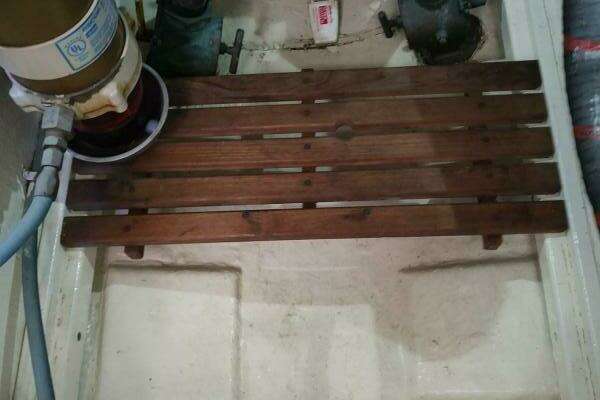 Grand Banks Eastbay 40 Flybridge Yacht For Sale