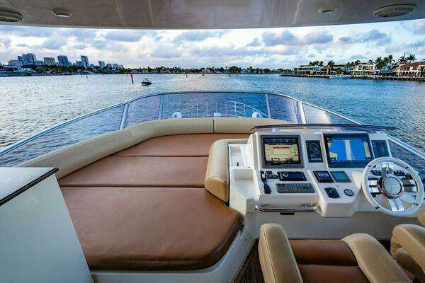 Azimut Fly Yacht For Sale